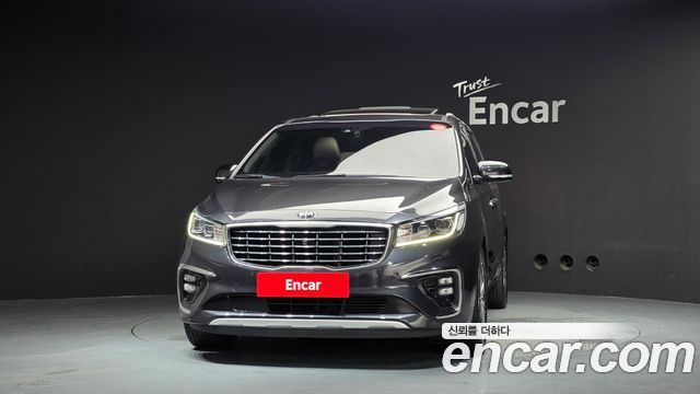 Kia Carnival 9-Seater Noblesse Special 2019 — фото 3