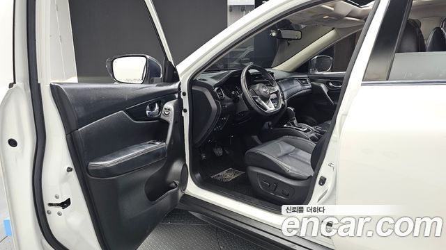 Nissan X-Trail 2.5 4WD 2018 — фото 10