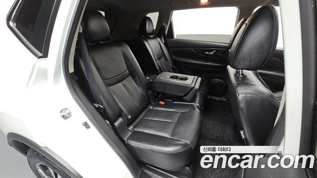 Nissan X-Trail 2.5 4WD 2018 — фото 11