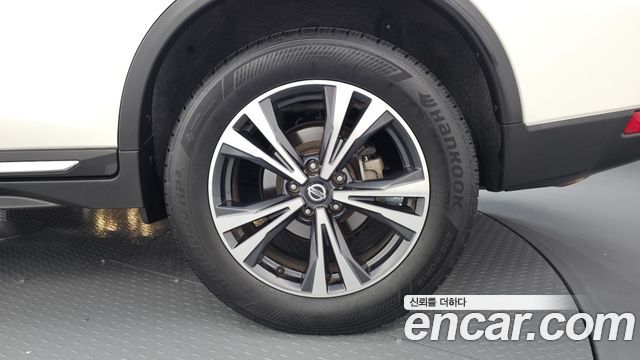 Nissan X-Trail 2.5 4WD 2018 — фото 21