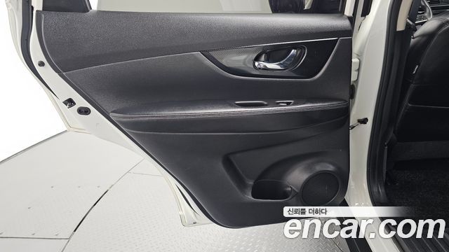 Nissan X-Trail 2.5 4WD 2018 — фото 25