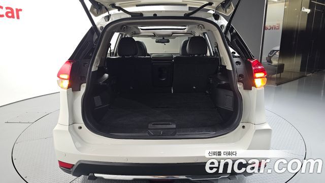 Nissan X-Trail 2.5 4WD 2018 — фото 34