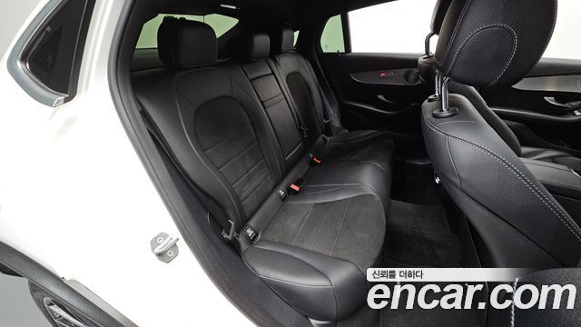 Mercedes-Benz GLC-Class (X253) GLC300 4MATIC AMG Line Coupe 2019 — фото 11