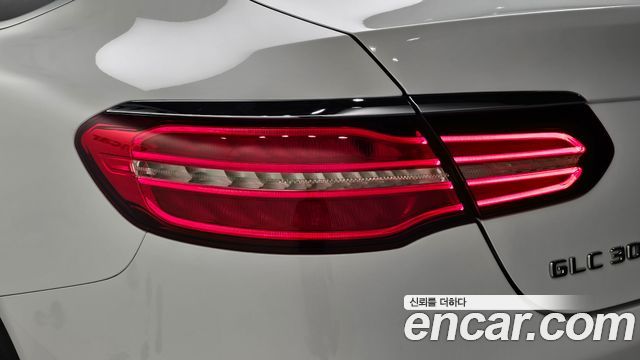 Mercedes-Benz GLC-Class (X253) GLC300 4MATIC AMG Line Coupe 2019 — фото 23