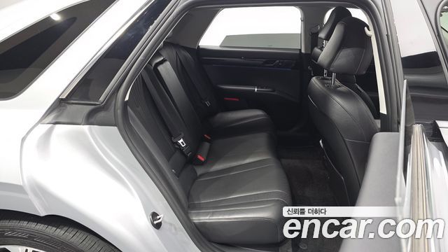 Hyundai Grandeur (GN7) 3,5 Gasoline 4WD Premium 2023 — фото 11
