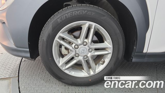Hyundai Kona Gasoline 2.0 2WD Modern Choice 2023 — фото 5