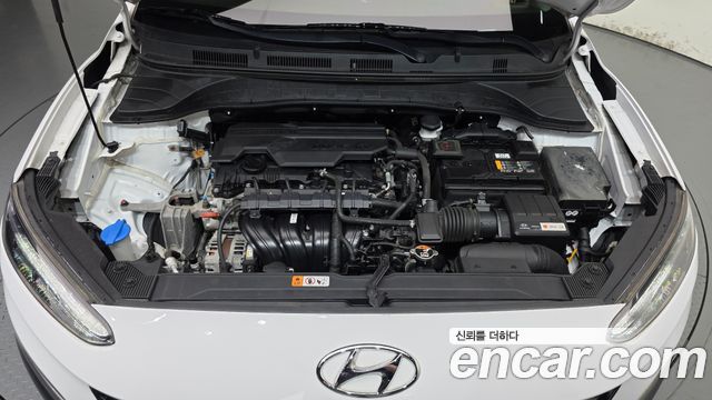 Hyundai Kona Gasoline 2.0 2WD Modern Choice 2023 — фото 6