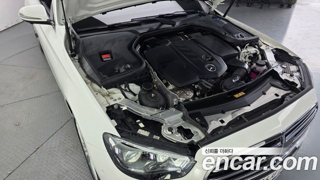Mercedes-Benz E-Class (W213) E220d 4MATIC Exclusive 2023 — фото 6