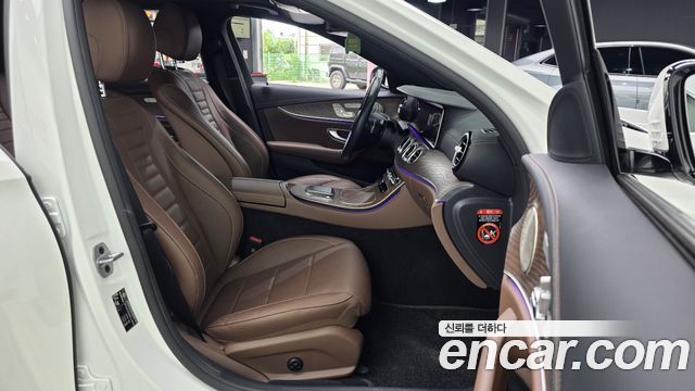 Mercedes-Benz E-Class (W213) E220d 4MATIC Exclusive 2023 — фото 11