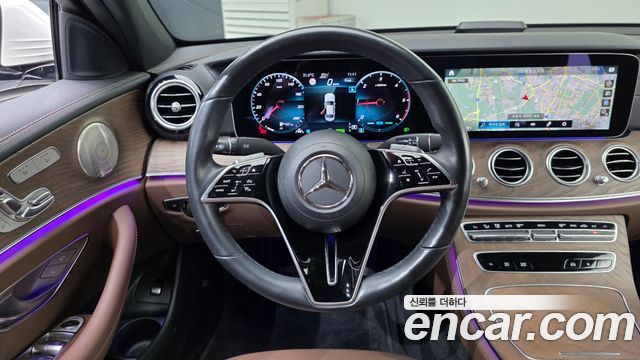Mercedes-Benz E-Class (W213) E220d 4MATIC Exclusive 2023 — фото 13