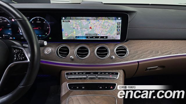 Mercedes-Benz E-Class (W213) E220d 4MATIC Exclusive 2023 — фото 14