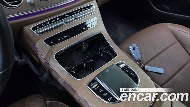 Mercedes-Benz E-Class (W213) E220d 4MATIC Exclusive 2023 — фото 27