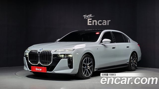 BMW 7 Series (G70) 740i xDrive M Sport 2025 — фото 1