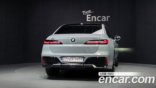 BMW 7 Series (G70) 740i xDrive M Sport 2025 — фото 4