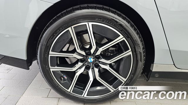 BMW 7 Series (G70) 740i xDrive M Sport 2025 — фото 5