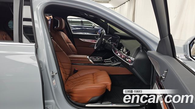 BMW 7 Series (G70) 740i xDrive M Sport 2025 — фото 11