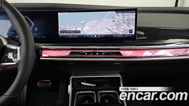 BMW 7 Series (G70) 740i xDrive M Sport 2025 — фото 14