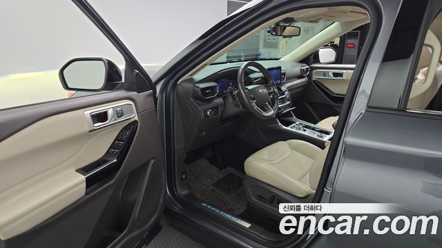 Ford Explorer (VI) 3.0 Platinum 4WD 2022 — фото 10