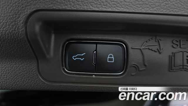 Ford Explorer (VI) 3.0 Platinum 4WD 2022 — фото 15