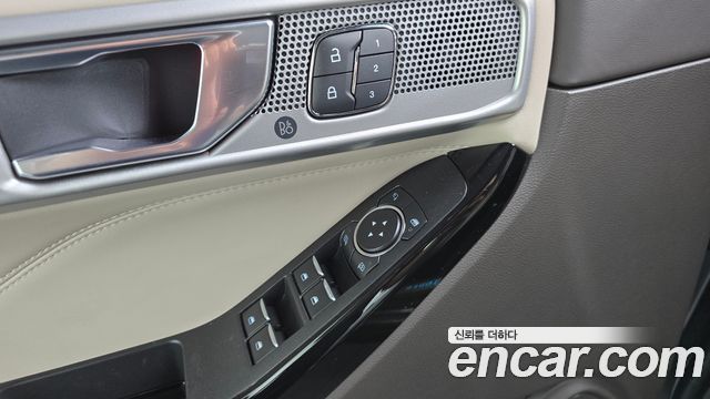 Ford Explorer (VI) 3.0 Platinum 4WD 2022 — фото 27