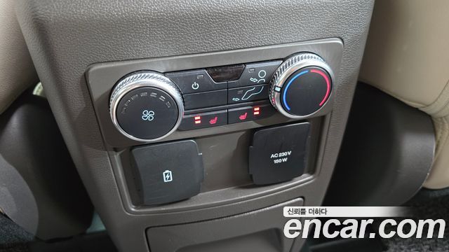 Ford Explorer (VI) 3.0 Platinum 4WD 2022 — фото 30