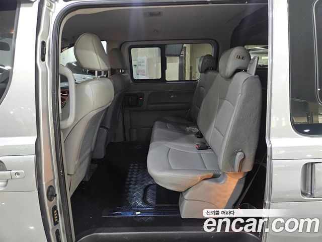 Hyundai Grand Starex Van 5-Seater Modern 2020 — фото 5