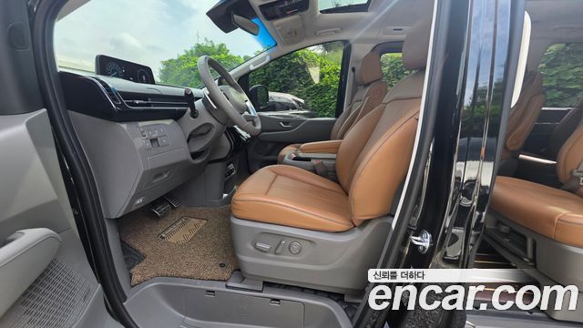 Hyundai Staria 4WD Lounge 9-Seater Inspiration 2025 — фото 7