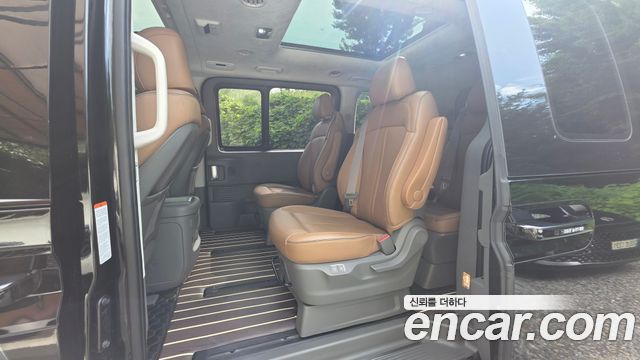 Hyundai Staria 4WD Lounge 9-Seater Inspiration 2025 — фото 8