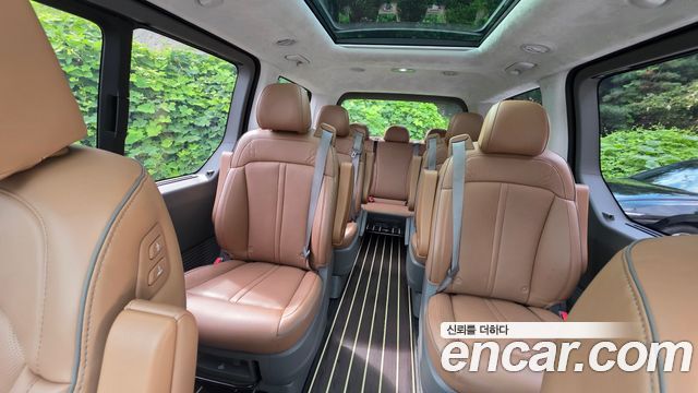 Hyundai Staria 4WD Lounge 9-Seater Inspiration 2025 — фото 10