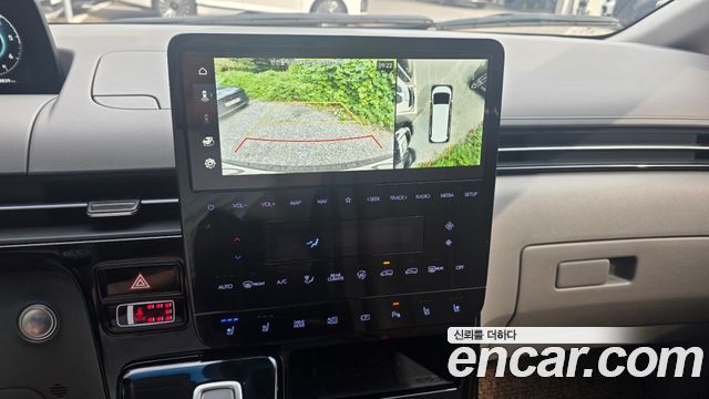 Hyundai Staria 4WD Lounge 9-Seater Inspiration 2025 — фото 17