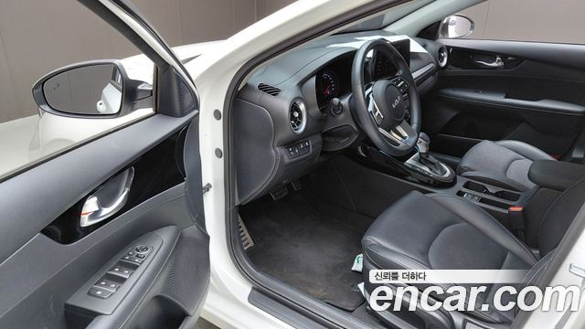 Kia K3 (II) 1.6 Prestige 2023 — фото 10