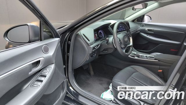 Hyundai Sonata (DN8) 2.0 LPG(rental car) Style 2022 — фото 10