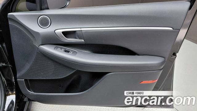 Hyundai Sonata (DN8) 2.0 LPG(rental car) Style 2022 — фото 25