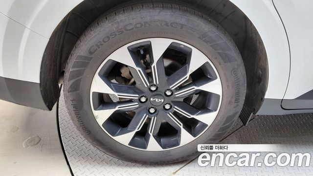 Kia Carnival (IV) Gasoline 9-Seater Signature 2023 — фото 5