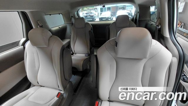 Kia Carnival (IV) Gasoline 9-Seater Signature 2023 — фото 18
