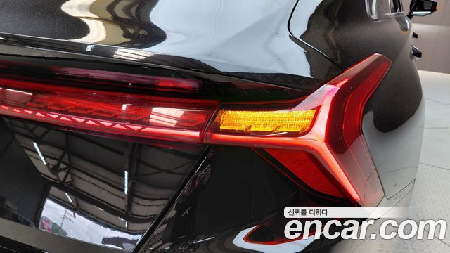Kia K8 2.5 Gasoline 2WD Noblesse 2022 — фото 23