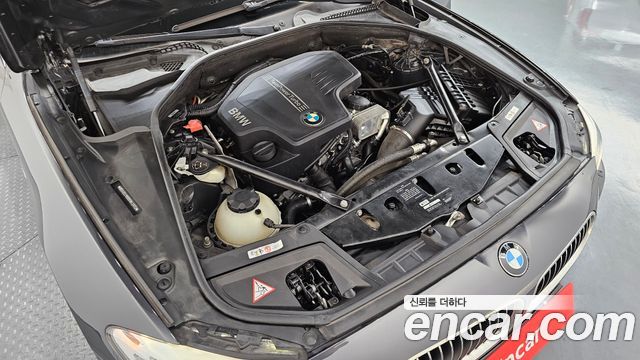 BMW 5 Series (F10) 528i 2013 — фото 6