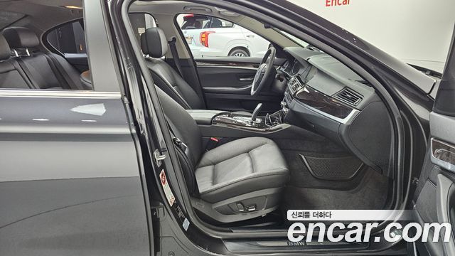 BMW 5 Series (F10) 528i 2013 — фото 15