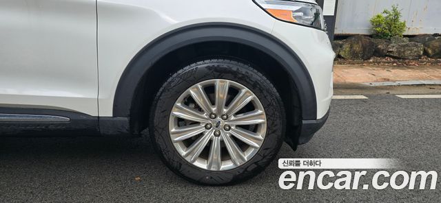 Ford Explorer (VI) 2.3 LimIted 4WD 2020 — фото 5