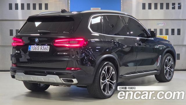 BMW X5 (G05) xDrive 45e xLine 2022 — фото 2