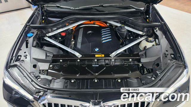 BMW X5 (G05) xDrive 45e xLine 2022 — фото 6