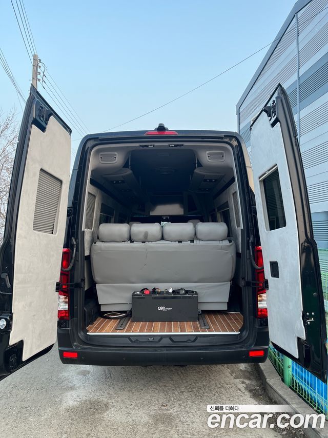 Hyundai Solati 11-Seater Luxury 2021 — фото 20