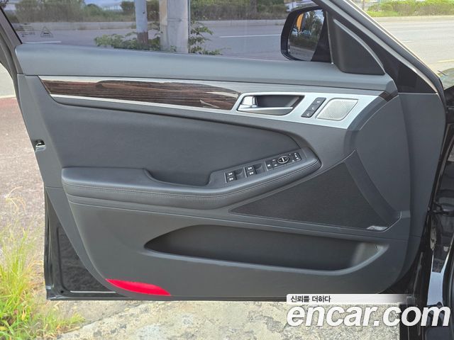 Genesis G80 3.8 GDI Premium Luxury 2019 — фото 9