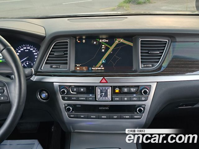 Genesis G80 3.8 GDI Premium Luxury 2019 — фото 17