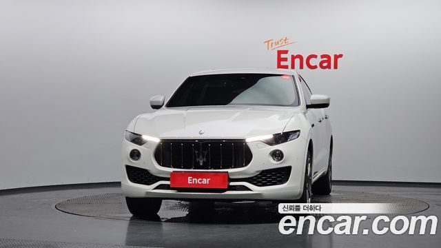Maserati Levante 3.0 AWD GranLusso 2018 — фото 3