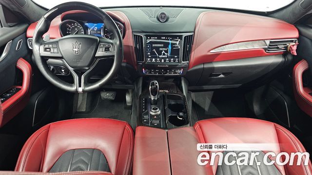 Maserati Levante 3.0 AWD GranLusso 2018 — фото 7