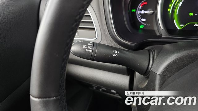 Renault Korea QM6 Quest 2.0 LPe LE 2WD 2024 — фото 15