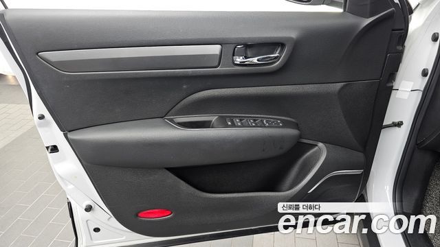 Renault Korea QM6 Quest 2.0 LPe LE 2WD 2024 — фото 24