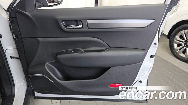 Renault Korea QM6 Quest 2.0 LPe LE 2WD 2024 — фото 27