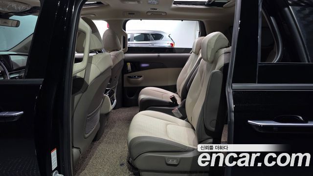 Kia Carnival (IV) Gasoline 9-Seater Signature 2023 — фото 12